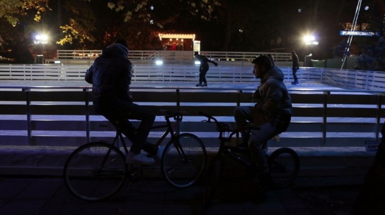 Ληστεία σε παγοδρόμιο στον Ταύρο ,«άδειασαν» το ταμείο