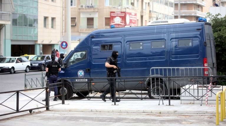 Με βαρύ "βιογραφικό" οι ισοβίτες που δραπέτευσαν, έκοψαν με λίμα τα κάγκελα