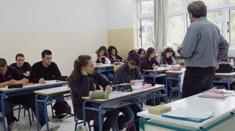 Ανατροπές στο ωράριο των εκπαιδευτικών, αύξηση στις 30 ώρες