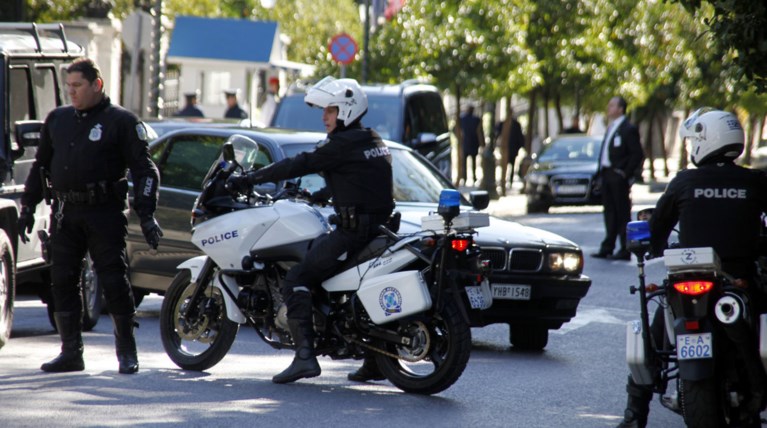 Στην Αράχωβα ψάχνουν τους ληστές των ΑΤΜ