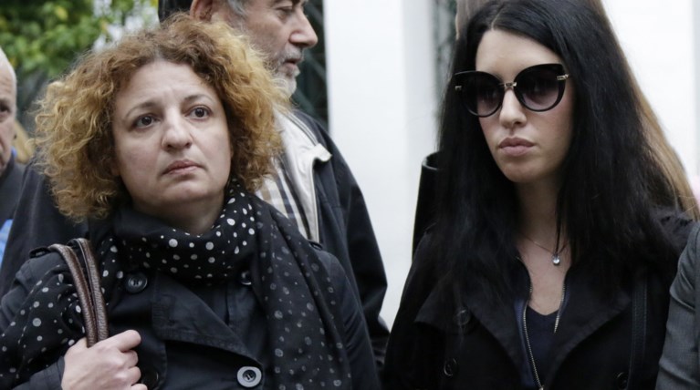 Τι ζητά η μάνα της άτυχης εφοριακού από τον ανακριτή