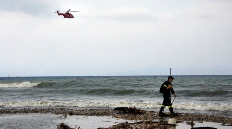 Ψάχνουν ακόμη για τον αγνοούμενο ψαρά στη Μικρή Βόλβη
