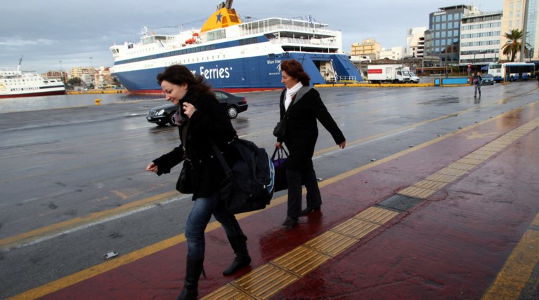 Σε ισχύ το απαγορευτικό απόπλου - Ποια δρομολόγια εκτελούνται