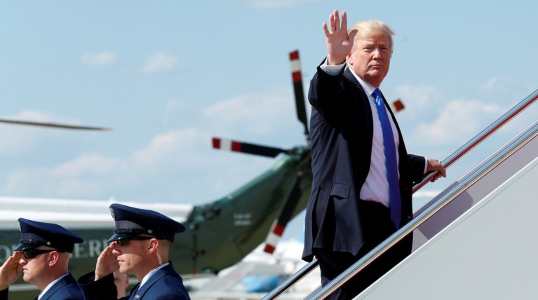 Ένας χρόνος Τραμπ: 2600 tweets και 86 ημέρες στο γήπεδο του γκολφ