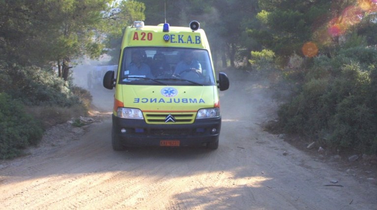 Αυτοκτονία-σοκ: Δέθηκε στο μηχανάκι του γκάζωσε και έπεσε στο κενό