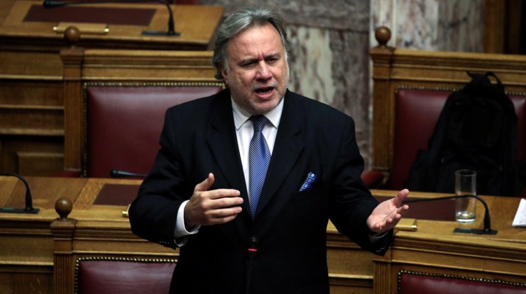Κατρούγκαλος: Ακροδεξιοί και εθνικιστές όσοι δεν θέλουν τον όρο Μακεδονία