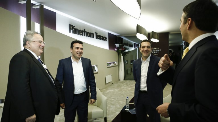 WSJ: Γιατί τώρα είναι ίσως η σωστή στιγμή να λυθεί το Σκοπιανό
