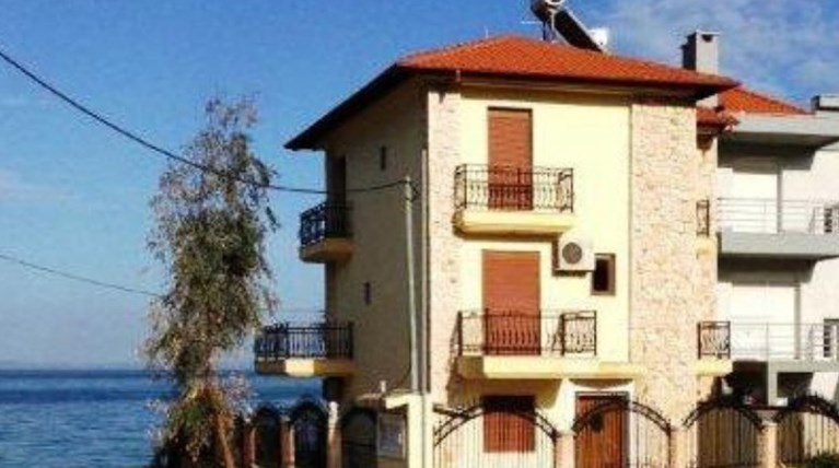Η βίλα του σκοπιανού πρωθυπουργού Ζόραν Ζάεφ στη Χαλκιδική -φωτό