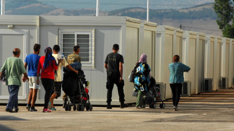 Welt: Η Γερμανία βάζει τέλος στην υποδοχή προσφύγων