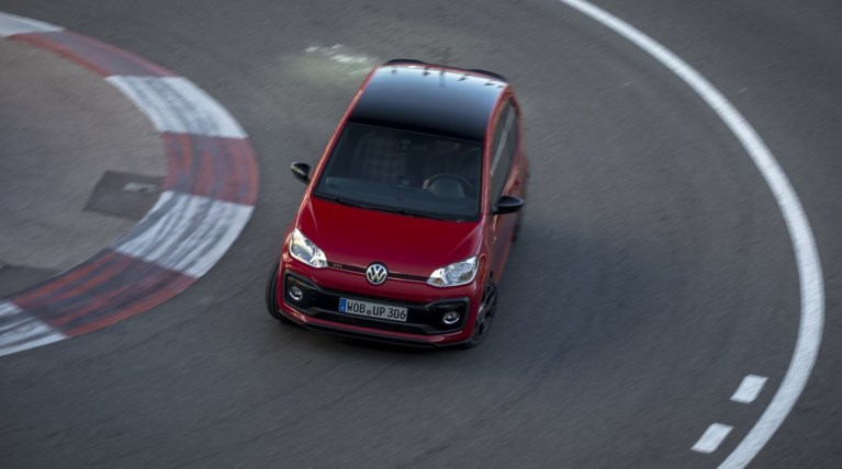 up! GTI: Με έμπνευση από το GTI του 1976 θέλει να γίνει must