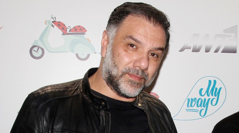 Ο Αρναούτογλου έκανε την έκπληξη- Δείτε τη νέα συνοδό του