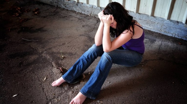 Ιστορίες σοκ στην Αθήνα:  Ψάρευε 15χρονες στο fb τις νάρκωνε και τις βίαζε