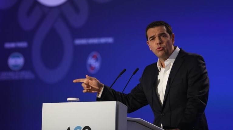 Ομιλία Τσίπρα στο περιφερειακό συνέδριο της Πάτρας