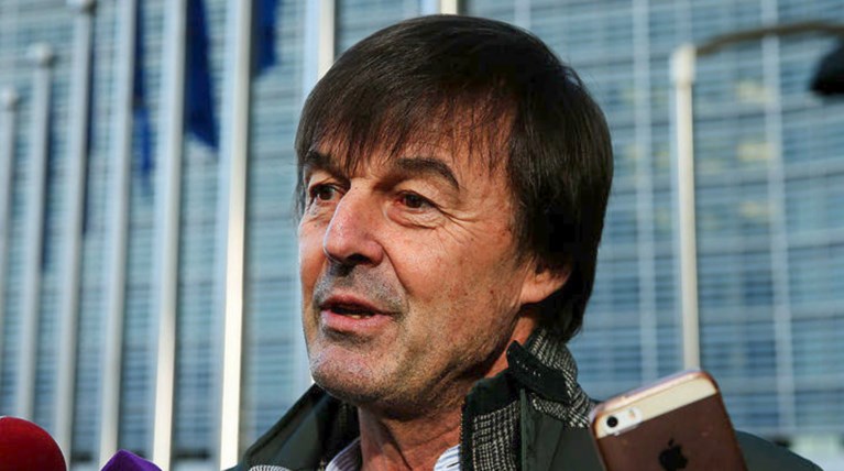 Μήνυση για βιασμό σε βάρος του υπουργού Ν.Ιλό από την εγγονή του Μιτεράν