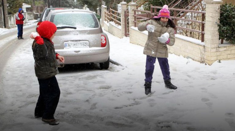 Έκτακτο δελτίο επιδείνωσης: Πυκνές χιονοπτώσεις, βροχές και καταιγίδες