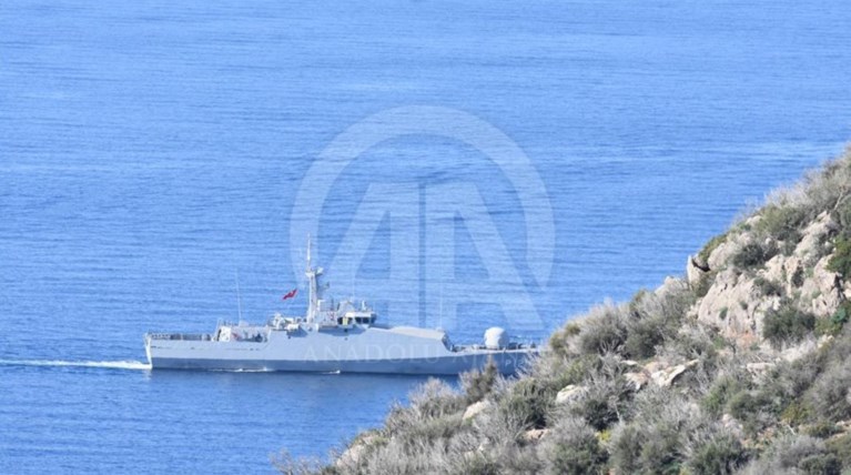 Χουριέτ: 11 τουρκικά και 8 ελληνικά πλοία γύρω από τα Ίμια