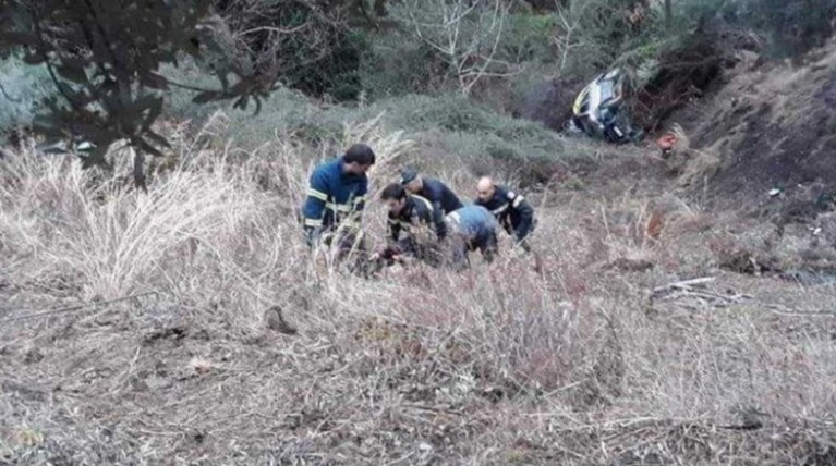 Χανιά: Στο γκρεμό αυτοκίνητο με δύο επιβάτες