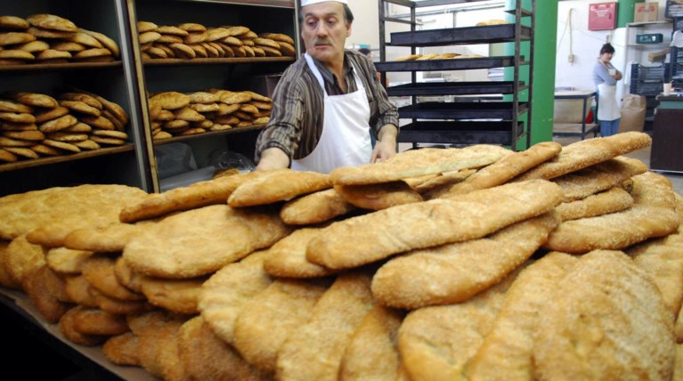 Λαγάνα: Το «γλύκισμα των φτωχών»- Το έθιμο και η σημασία του