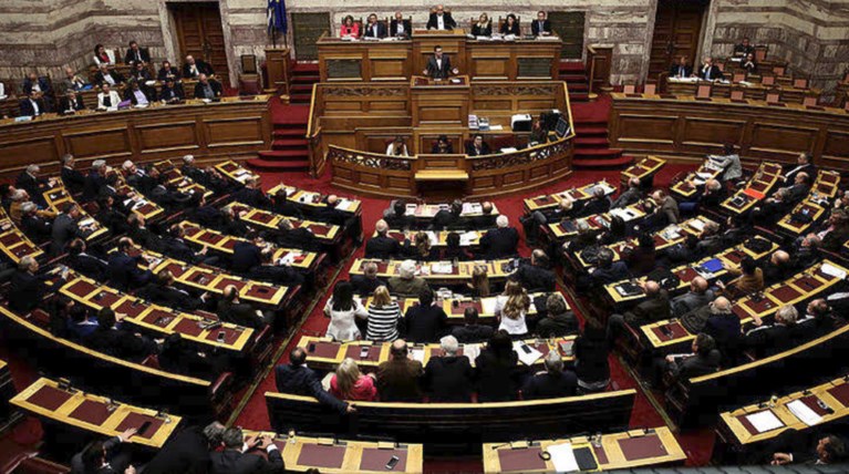 Την Τετάρτη η μεγάλη μάχη στη Βουλή για την υπόθεση Novartis