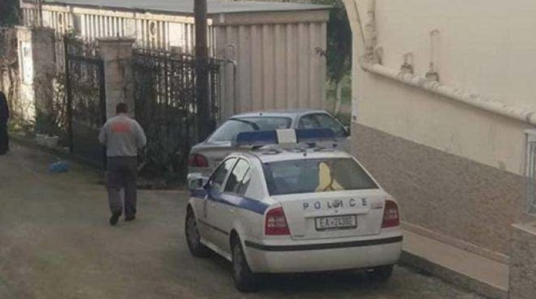 Tραγωδία: 61χρονος αυτοπυροβολήθηκε,στο διπλανό δωμάτιο ήταν το παιδί του