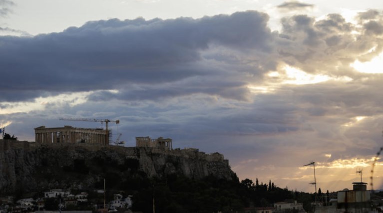 Aίθριος καιρός με λίγες νεφώσεις σε όλη τη χώρα