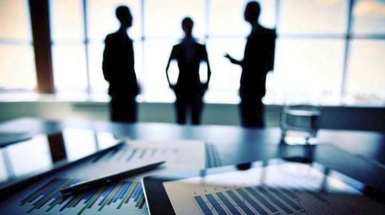 Οι γυναίκες στην Ελλάδα αμείβονται 12,5% λιγότερο από τους άντρες