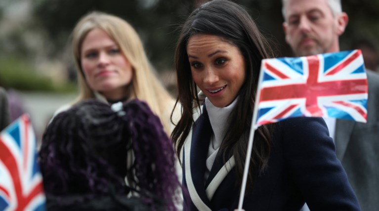 Μέγκαν Μαρκλ: Κομψή και χαμογελαστή στην 1η εμφάνιση μετά τη βάπτισή της