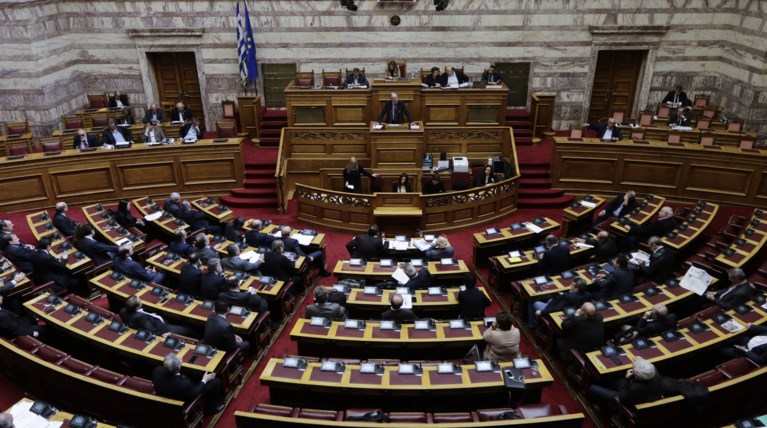 Δείτε Live τη συζήτηση για την προανακριτική στη Βουλή