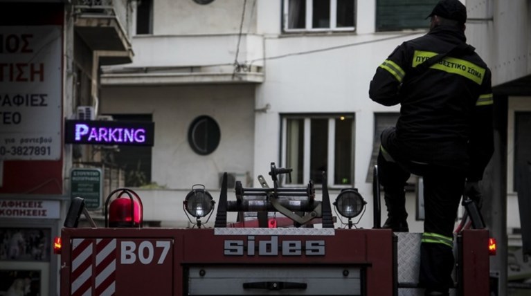 Νεκρός ηλικιωμένος σε φωτιά σε διαμέρισμα στα Πατήσια
