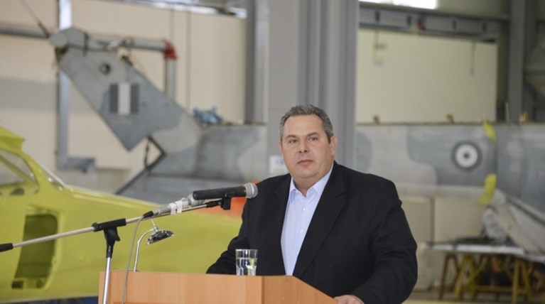 Επιμένει στα περί "ομηρίας" των στρατιωτικών ο Καμμένος