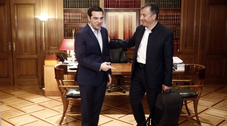Ο Τσίπρας συμφώνησε να συζητηθεί στη Βουλή η πρόταση Θεοδωράκη