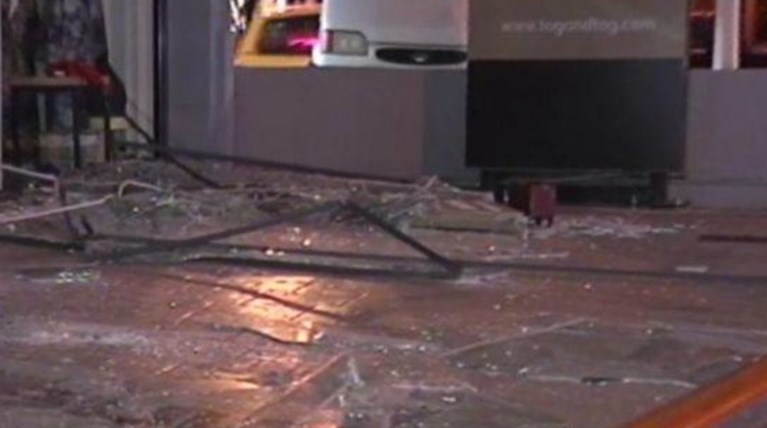 Εκρηξη σε κατάστημα με είδη σπιτιού στο Χαλάνδρι