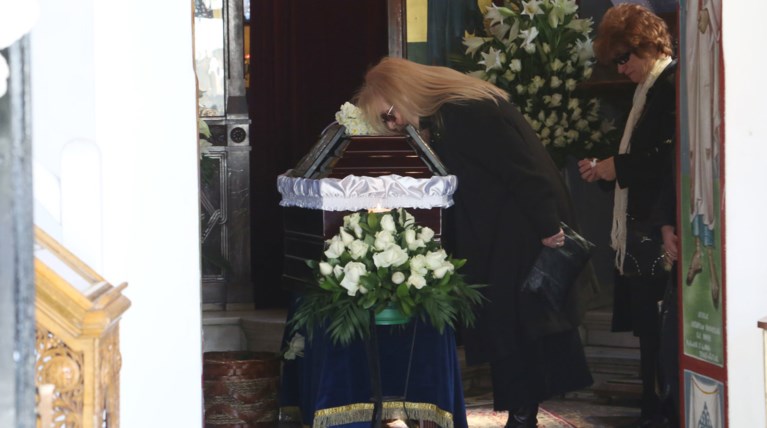 Το τελευταίο αντίο στον αγαπημένο ηθοποιό Χρήστο Σιμαρδάνη [Εικόνες]