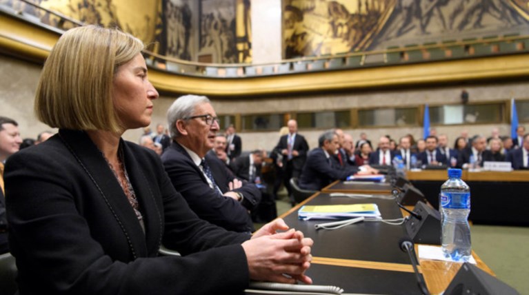 Ηπιότεροι τόνοι της ΕΕ για Ρωσία λόγω Ελλάδας