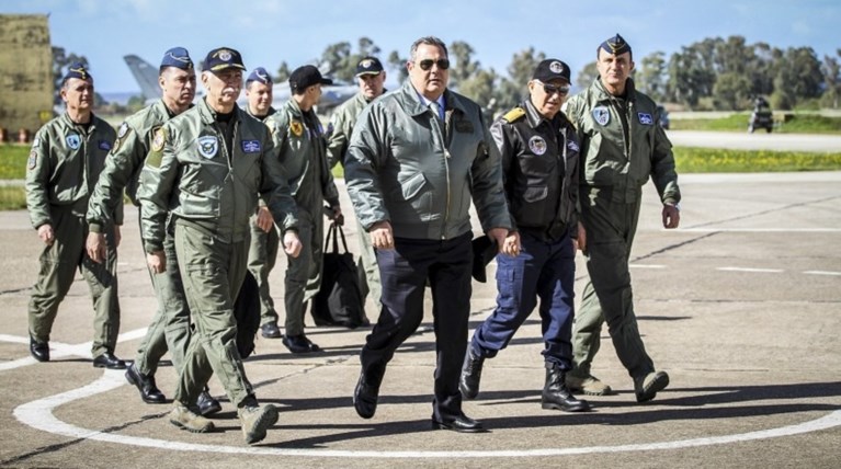 Επιμένει ο Καμμένος: Όμηροι οι 'Έλληνες αξιωματικοί στην Τουρκία