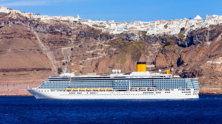 Σαντορίνη: Το νησί που δεν «ξεκουράζεται» ποτέ