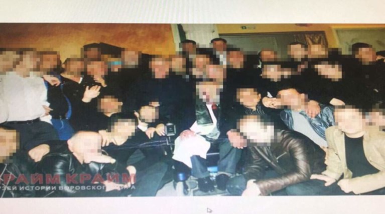Οι απίστευτοι διάλογοι ληστών: «Ωραία ας σε βοηθάει ο θεός να κλέβεις πολύ»