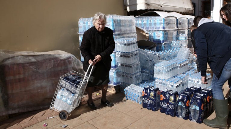 Μετά από 6 μέρες χωρίς νερό ο πρόεδρος της ΕΥΑΘ ζητά ...συγγνώμη