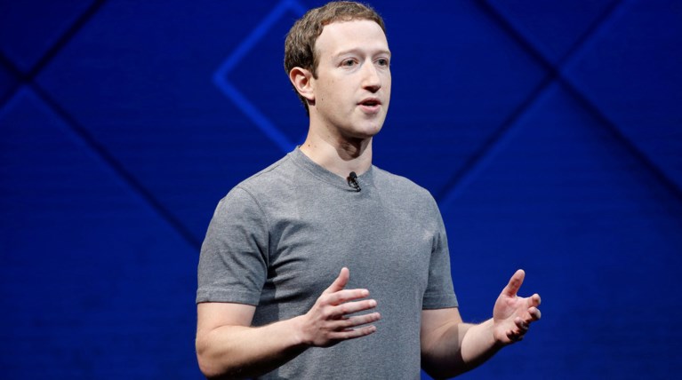 Παραδοχή Ζούκερμπεργκ: Το Facebook θα χρειαστεί «μερικά χρόνια» για να...