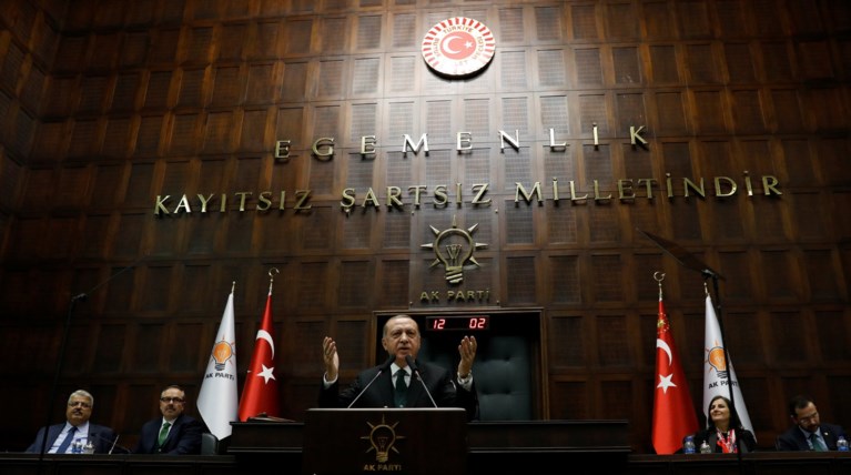 Les Echos: Ο Ερντογάν εναντίον πάντων - Φιλονικίες προς πάσα κατεύθυνση