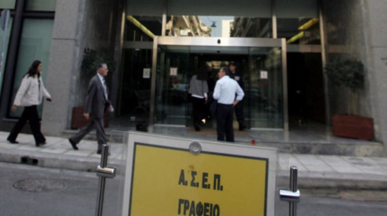 Πώς θα γίνει η πρόσληψη 8.166 «προσωρινών» στους δήμους