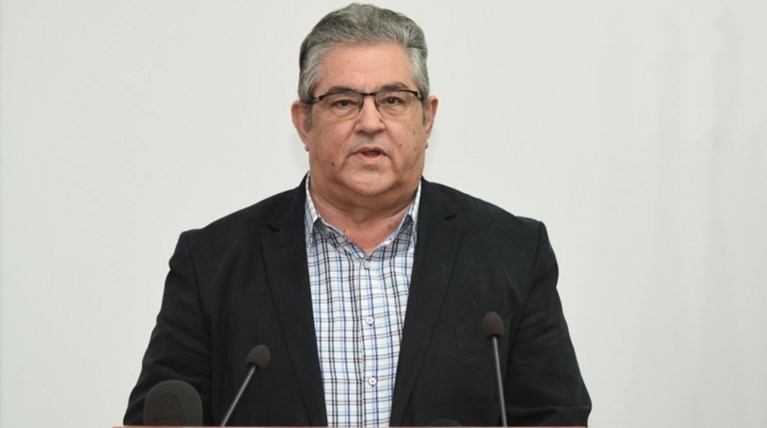 Τα "Χρόνια Πολλά" και οι ευχές του Δημήτρη Κουτσούμπα