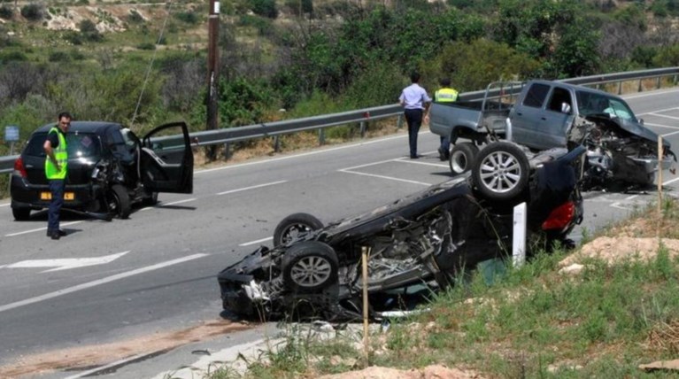 17 νεκροί και 299 τραυματίες στην έξοδο του Πάσχα