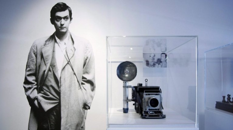 Τα αντικείμενα του Κιούμπρικ που βγήκαν στο σφυρί συγκέντρωσαν 130 χιλ.ευρώ