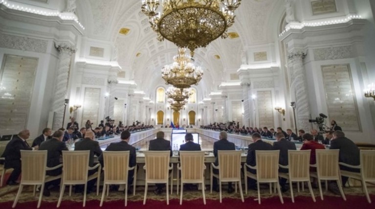 Συρία: Eπικοινωνία Πούτιν-Νετανιάχου - Ετοιμη για στρατιωτική δράση η Μέι