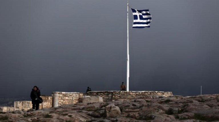 "Πρόωρες εκλογές και νίκη Τσίπρα σε περίπτωση καθαρής εξόδου"