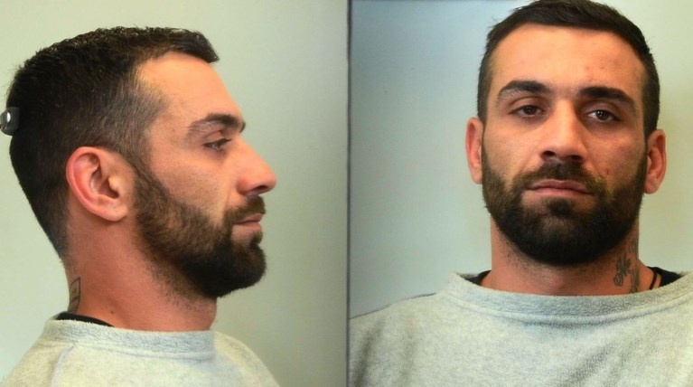 Στη δημοσιότητα στοιχεία & φωτογραφίες 33χρονου για κλοπές ΙΧ-μοτοσικλετών