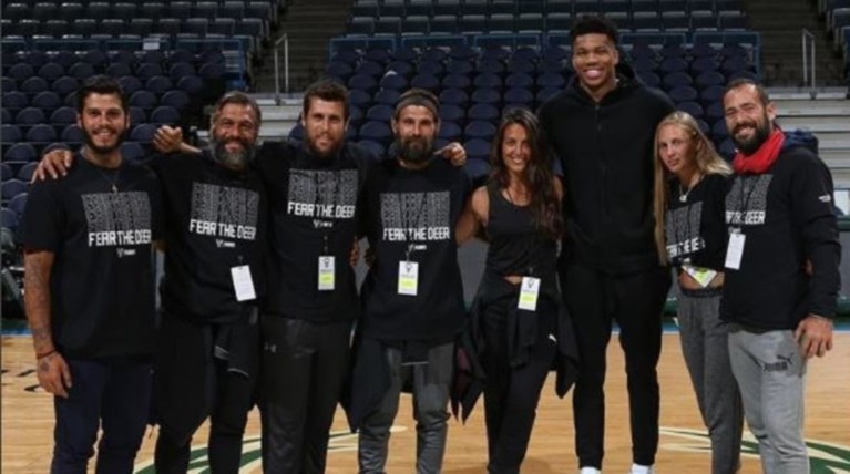 Oι Survivors στις ΗΠΑ με τον Γιάννη Αντετοκούνμπο-Η ανάρτηση των Bucks