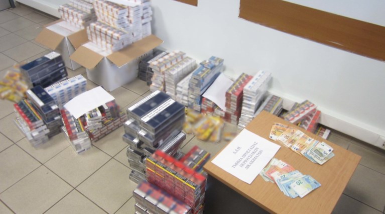 Ολη η οικογένεια στη διακίνηση λαθραίων τσιγάρων