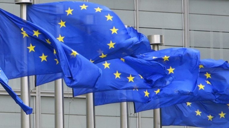 FT: Το σχέδιο της ΕΕ για την ενίσχυση του Νότου